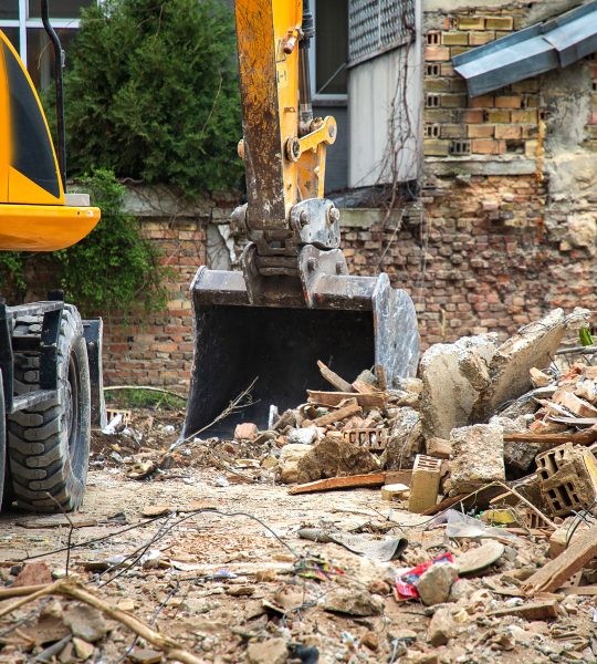 Professionele Baggerarbeiten und Abrissarbeiten sowie Aushubarbeiten mit dem Bagger in Schifferstadt und der Pfalz.